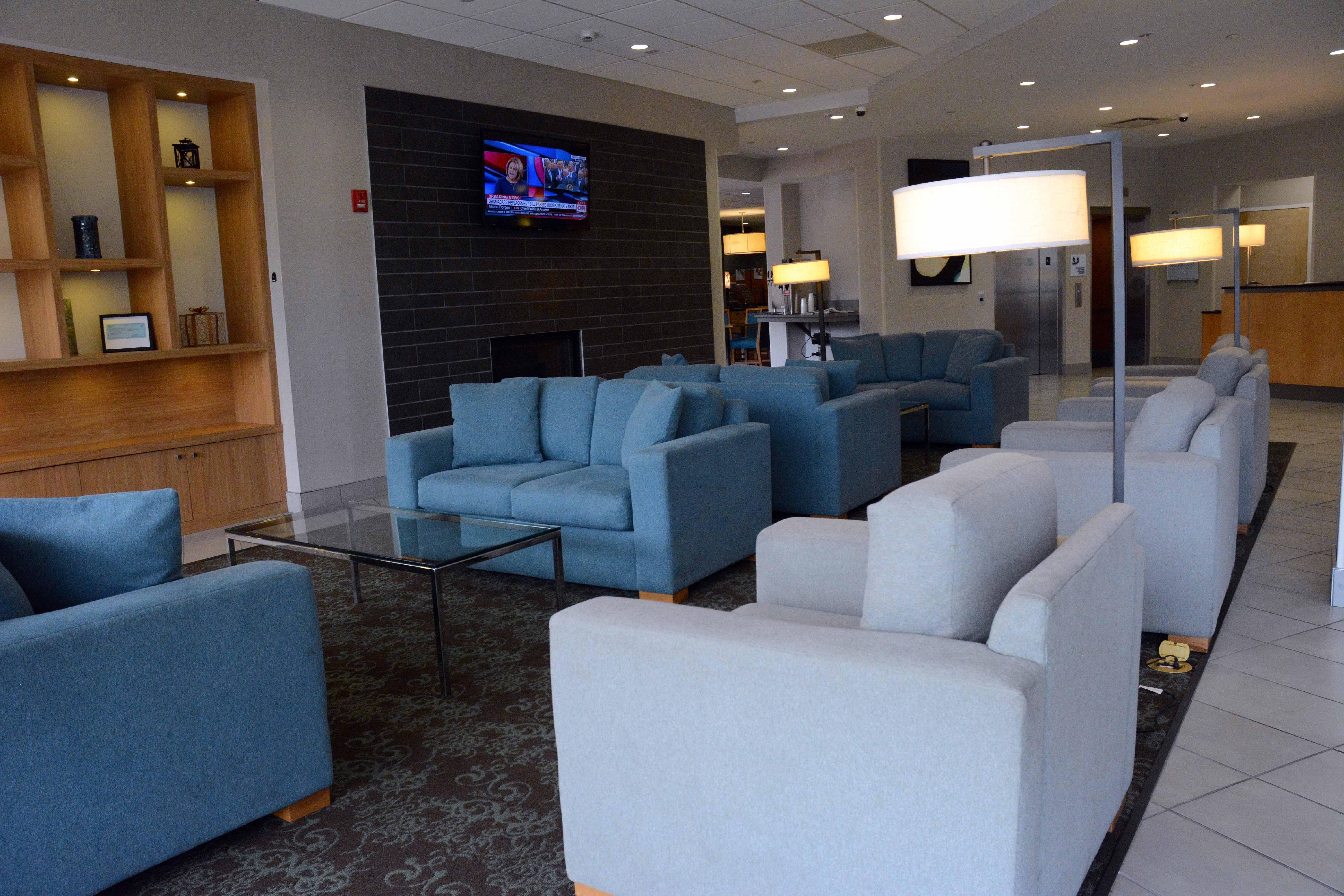 Holiday Inn Express Stamford, An Ihg Hotel Экстерьер фото