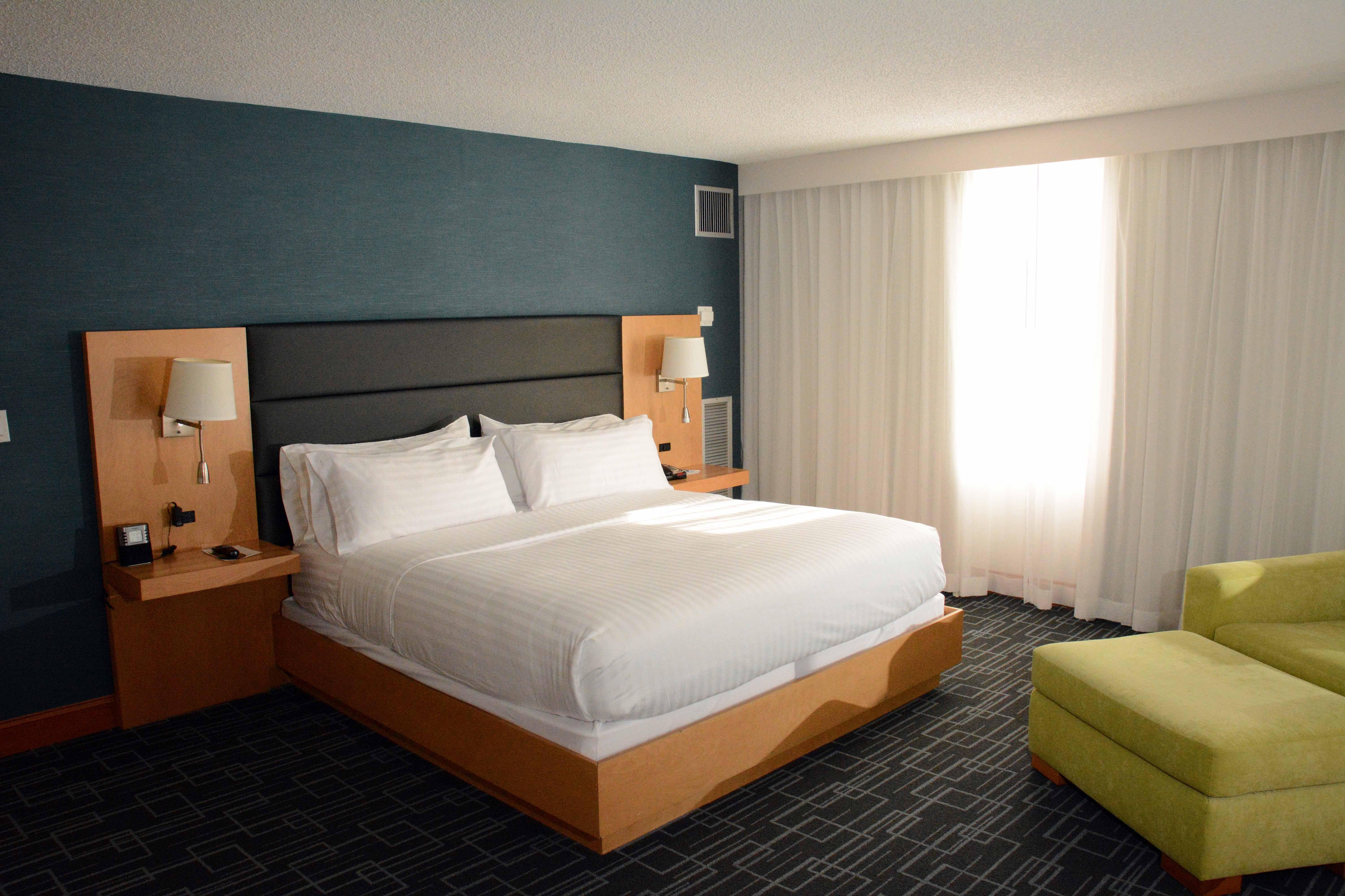 Holiday Inn Express Stamford, An Ihg Hotel Экстерьер фото